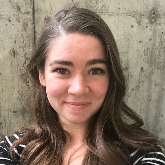 Meet your Posher, Tia - Picture 1 of 1